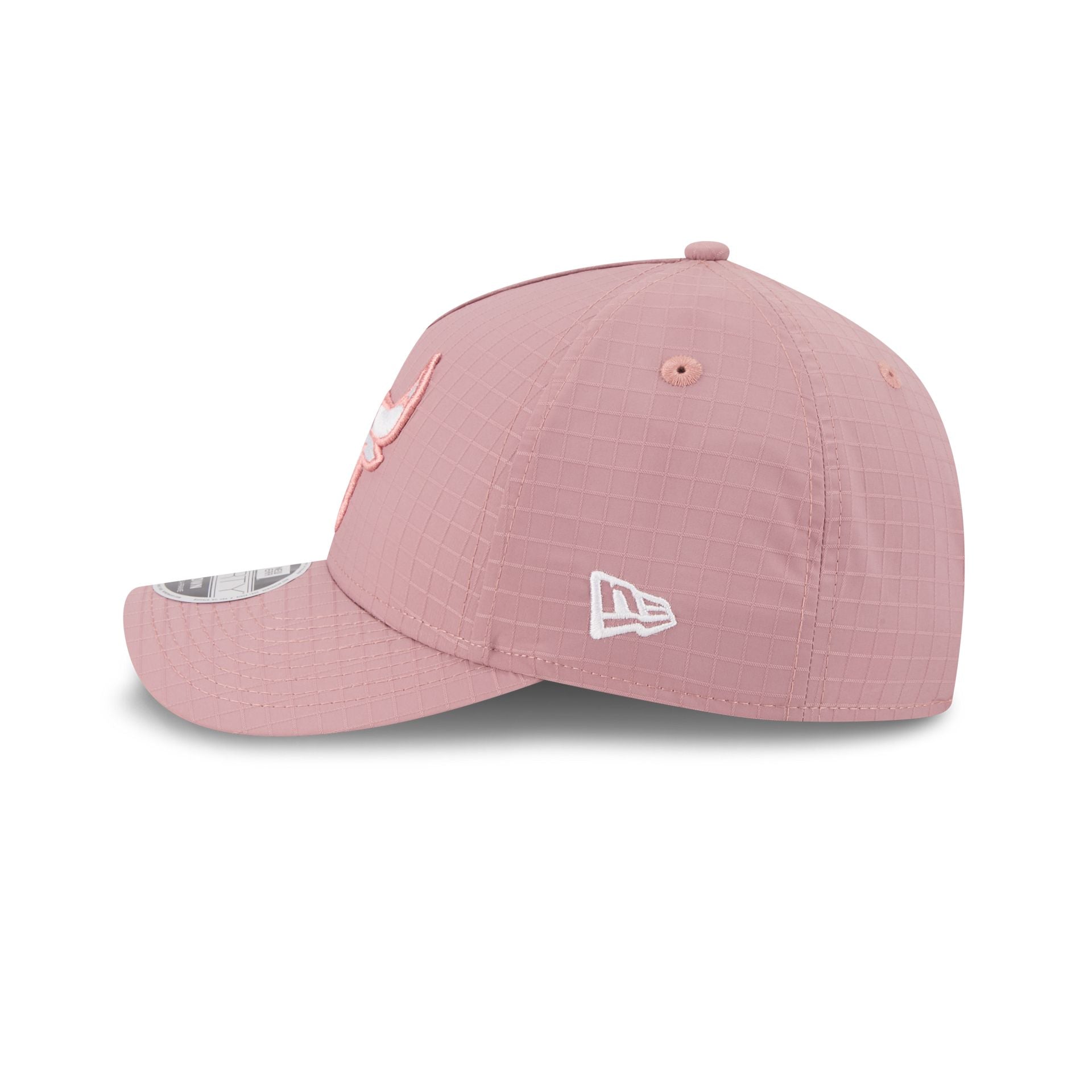 Chicago Bulls Pink Ripstop 9FORTY M-Crown A-Frame Snapback Hat