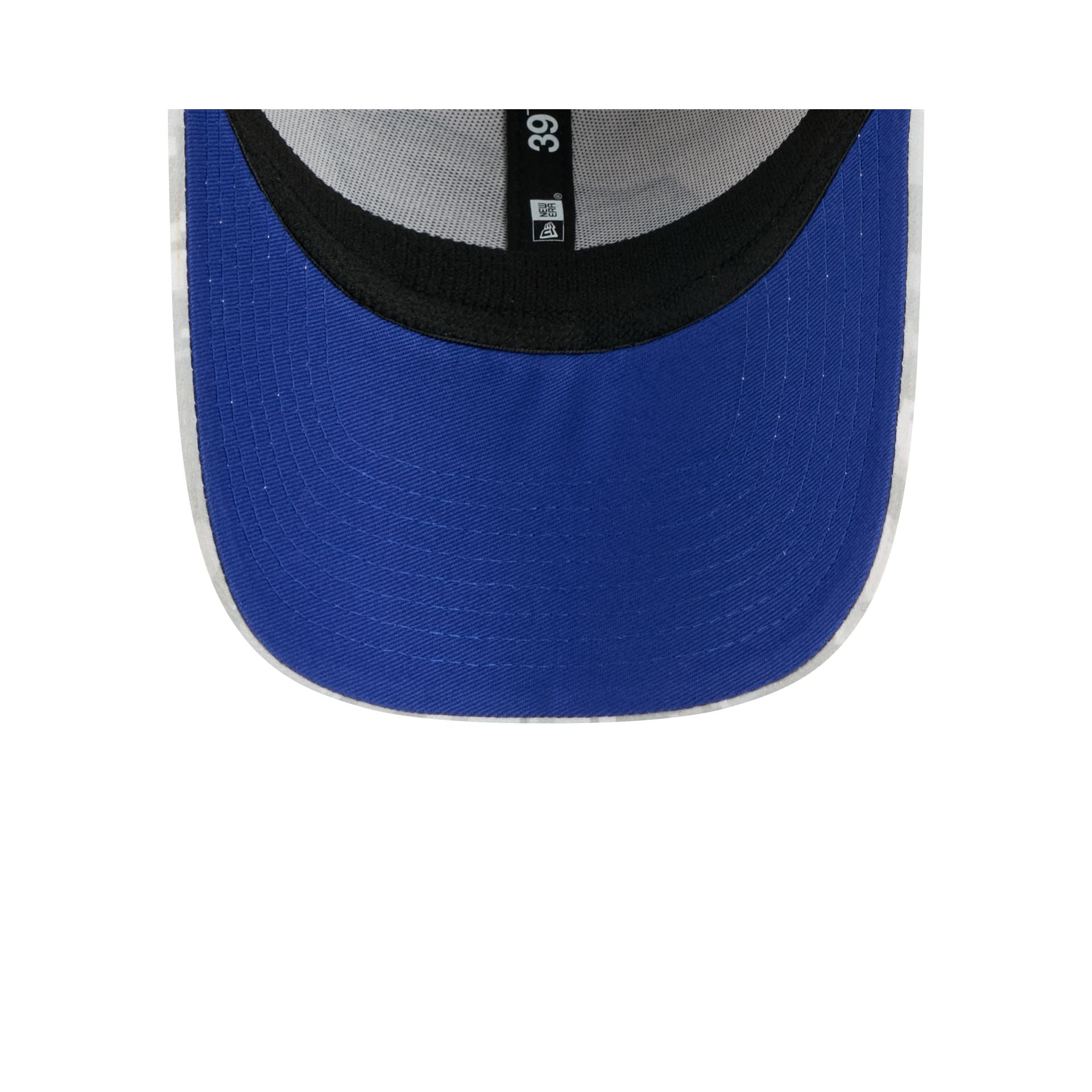 Buffalo Bills 2025 Salute to Service Fan Gear 39THIRTY Stretch Fit Hat