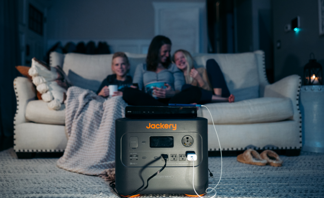 Jackery HomePower 3600 Plus + Battery Pack 3600 + SolarSaga 500 X