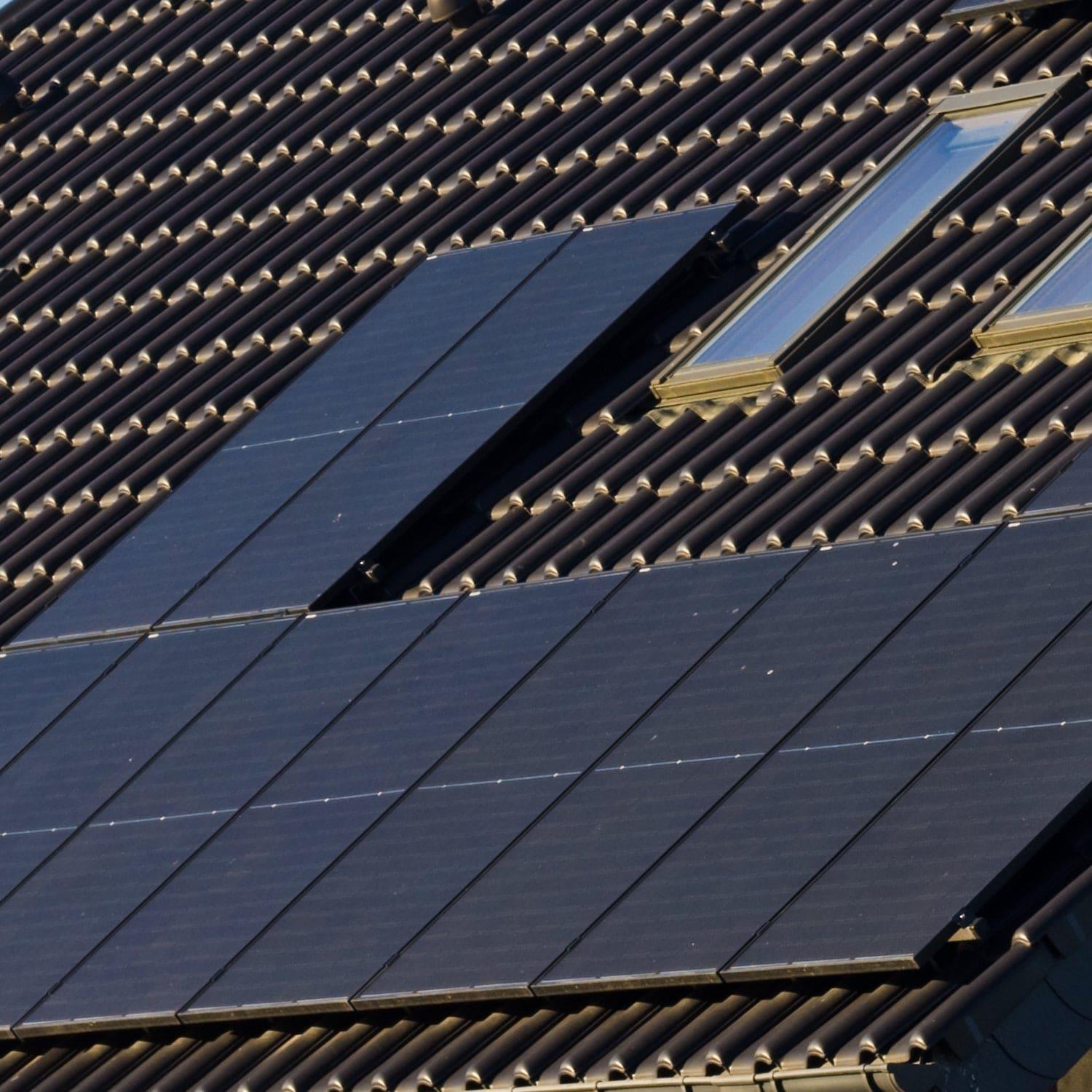 410 Watt Monocrystalline Solar Panel (2 Pack) With Solar Panel Mount Rack