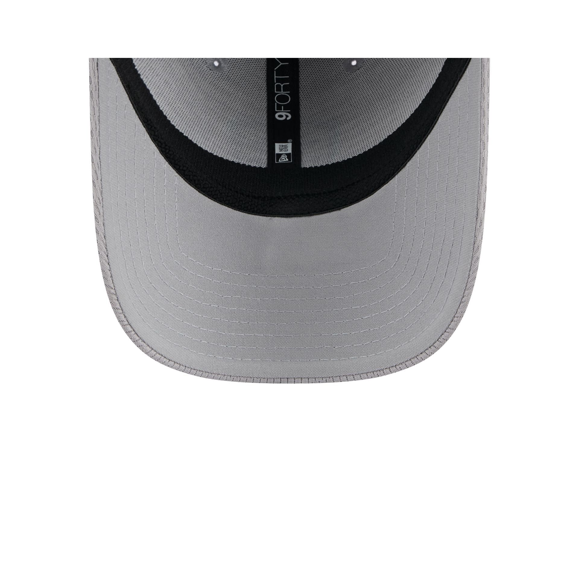 Chicago Bulls Gray 9FORTY Stretch-Snap Hat