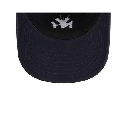 New York Yankees Glitter Logo Women's 9TWENTY Adjustable Hat