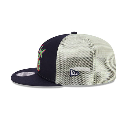 Boston Red Sox Glow-In-The-Dark 9FIFTY Trucker Hat