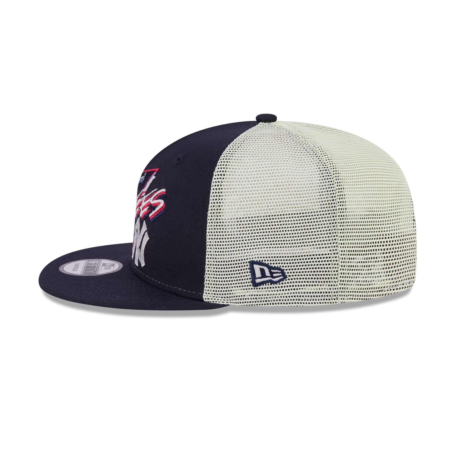 New York Yankees Glow-In-The-Dark 9FIFTY Trucker Hat