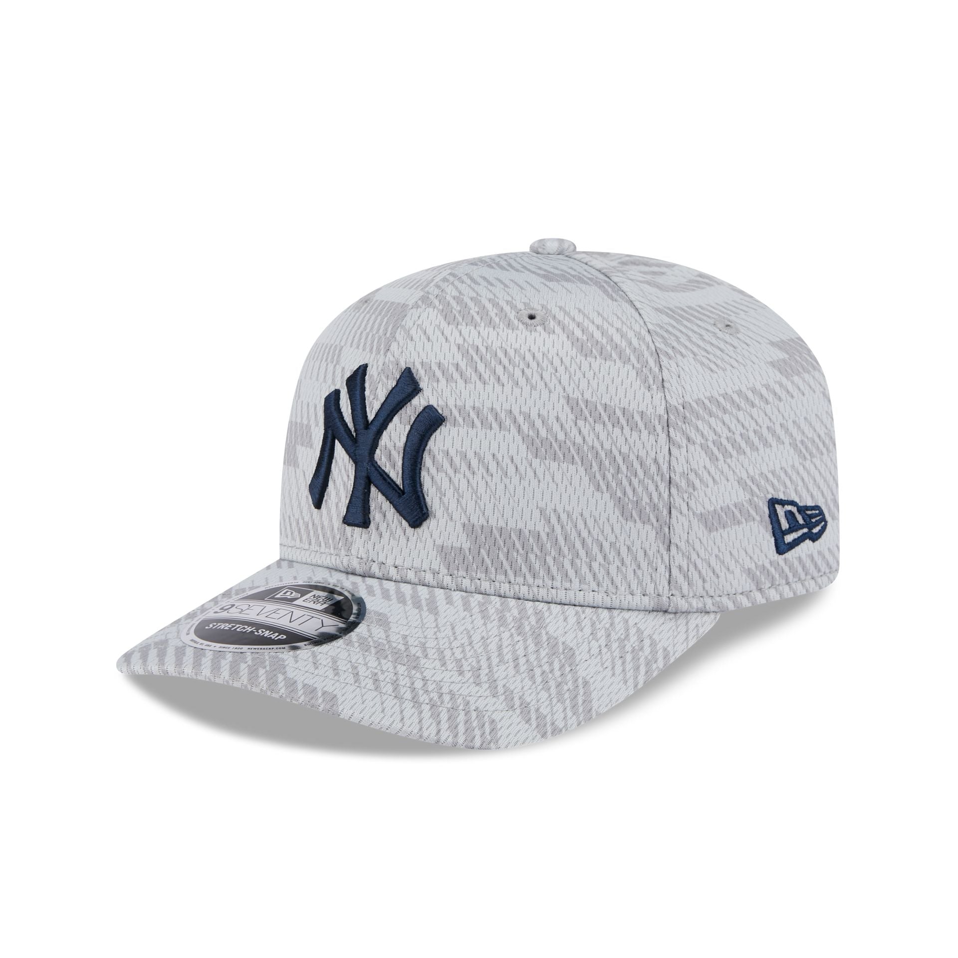 New York Yankees 2025 Clubhouse Gray 9SEVENTY Stretch-Snap Hat
