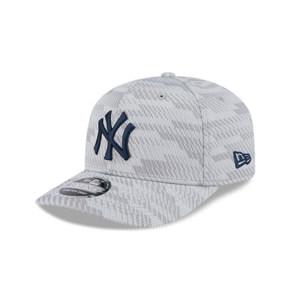 New York Yankees 2025 Clubhouse Gray 9SEVENTY Stretch-Snap Hat