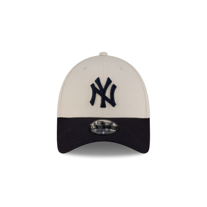 New York Yankees Side Script 9FORTY Adjustable Hat