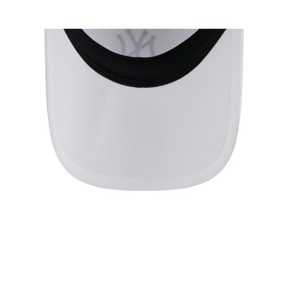 New York Yankees White Poly Runner Adjustable Hat