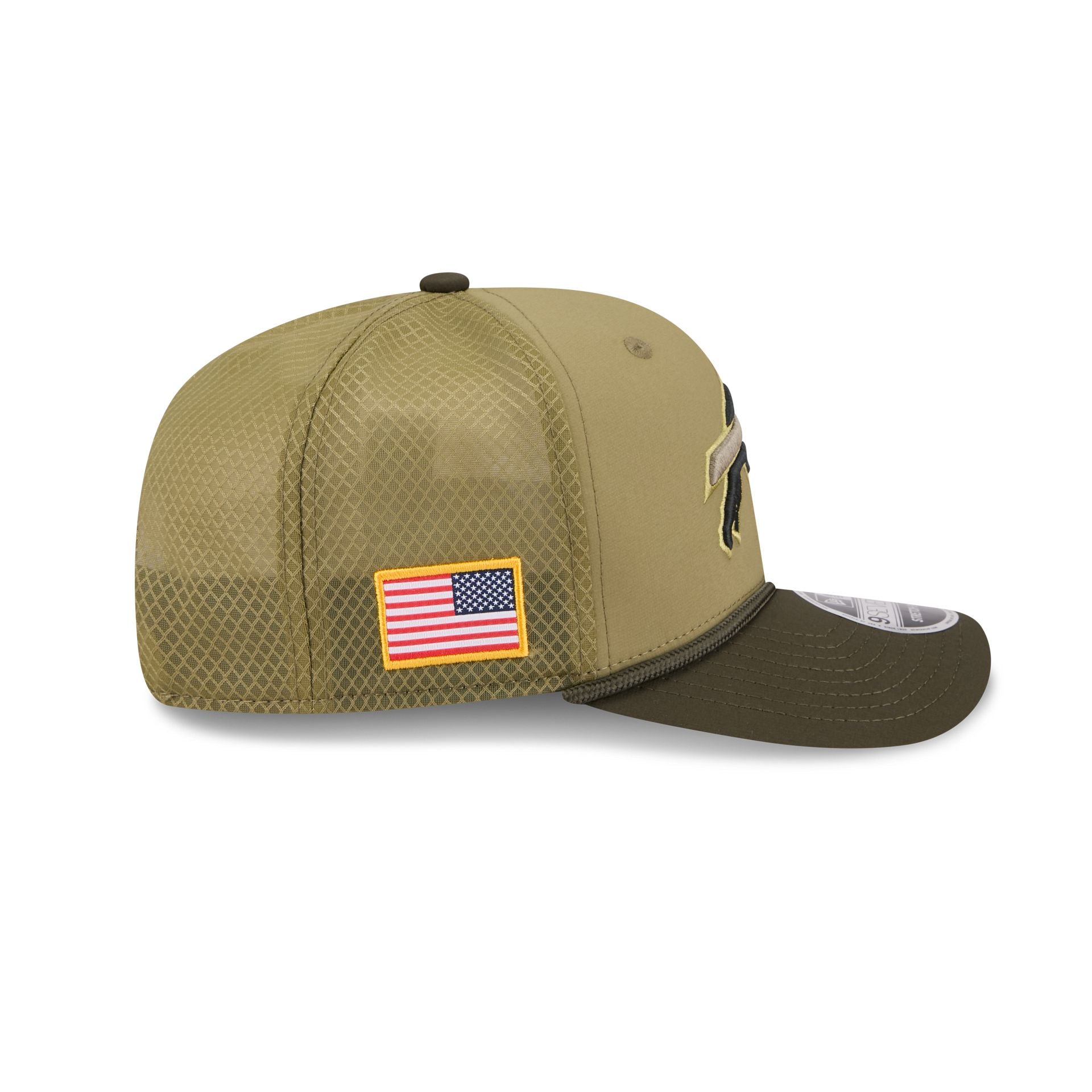 Buffalo Bills 2025 Salute to Service 9SEVENTY Trucker Hat