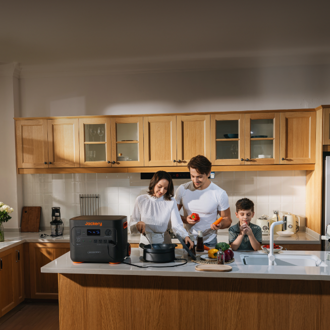 Jackery Solar Generator HomePower 3600 Plus