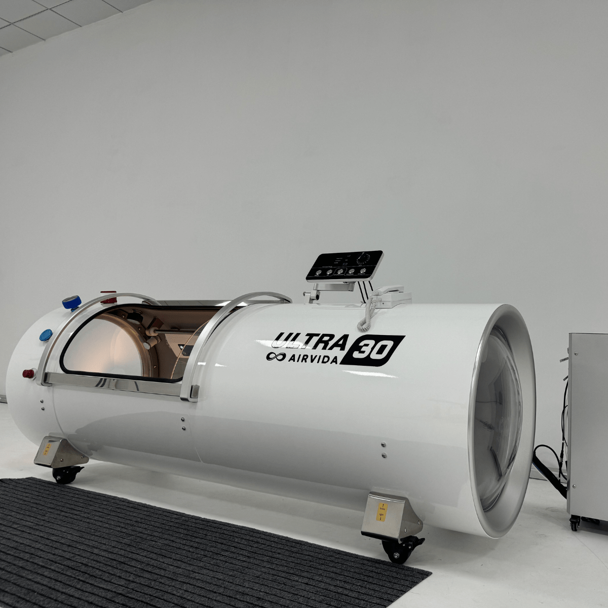 Airvida Ultra  1.3-2.0 ATA Hard Shell Lying Hyperbaric Chambers