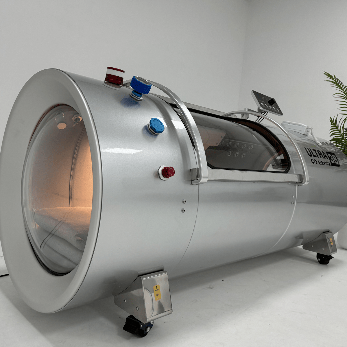 Airvida Ultra  1.3-2.0 ATA Hard Shell Lying Hyperbaric Chambers